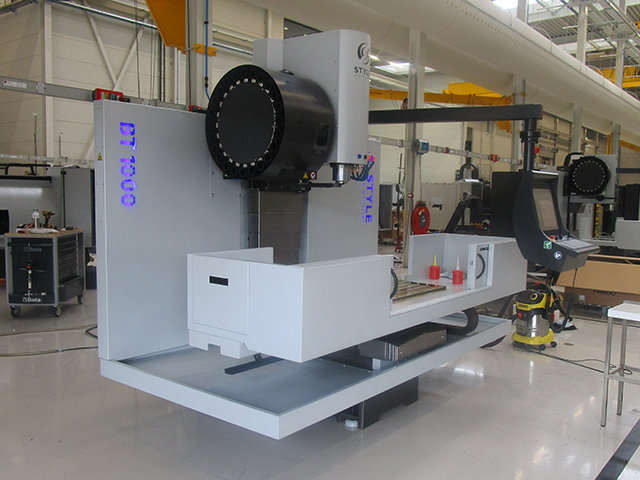 BT 1000 CNC milling machine