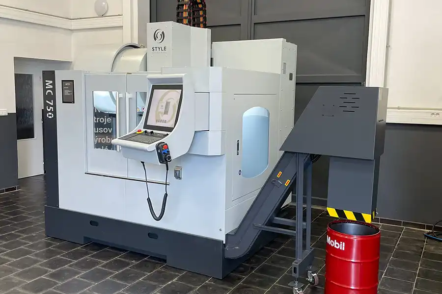 MC 750 CNC Milling machine - showroom machine