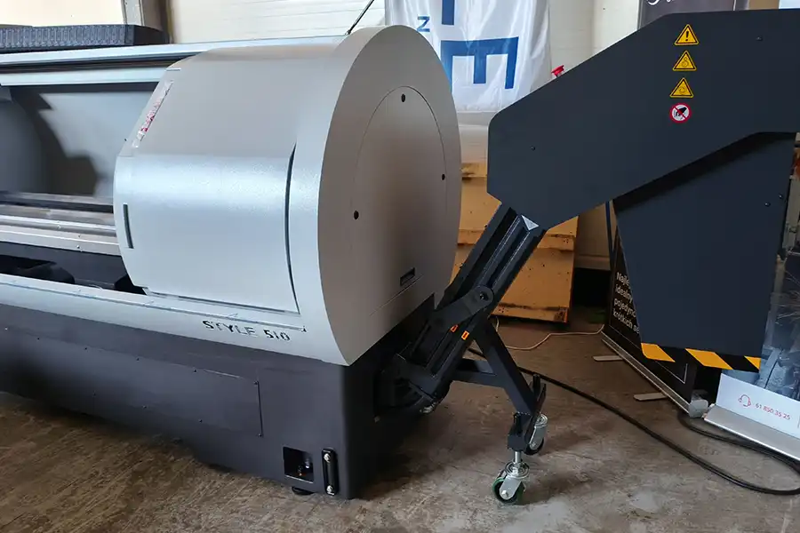 STYLE 510 (1350) - Showroom machine