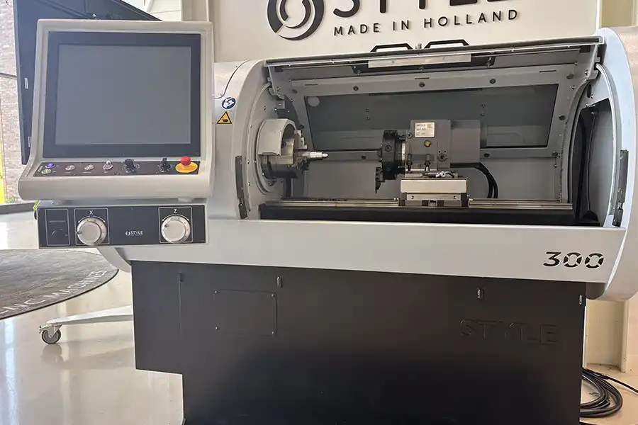 STYLE 300 CNC lathe