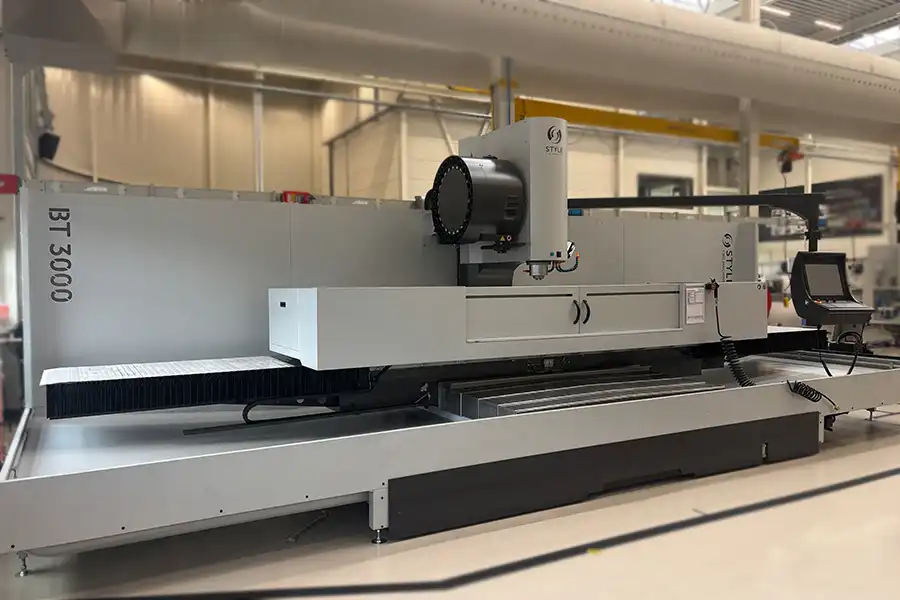BT 3000 large CNC milling machine with long worktable for heavy and precise machining
