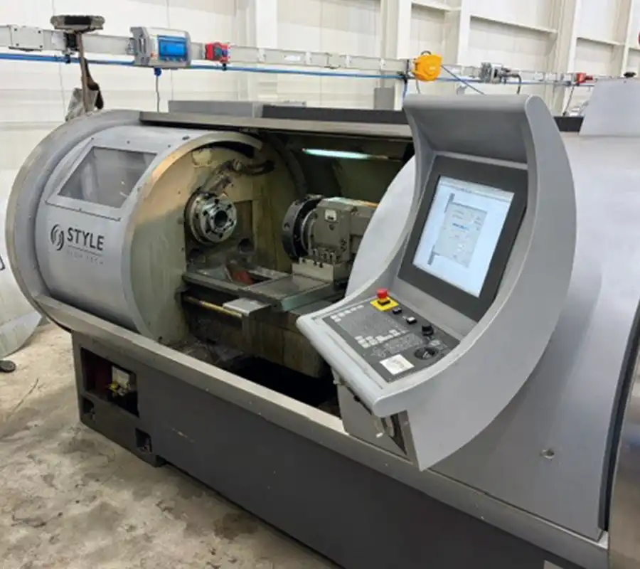 STYLE 510 CNC lathe with STYLE control and open machining area for precision turning CNC sústruh STYLE 510 s riadením STYLE a otvoreným obrobovým priestorom pre presné sústruženie